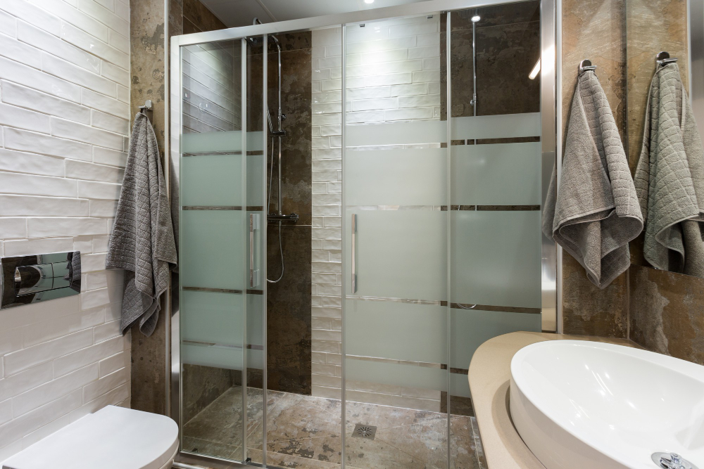 glass-shower-partition-design-thrissur