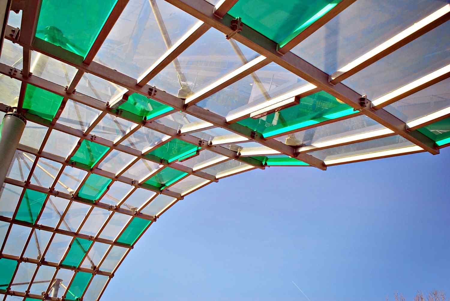 kerala-glass-pergola-works