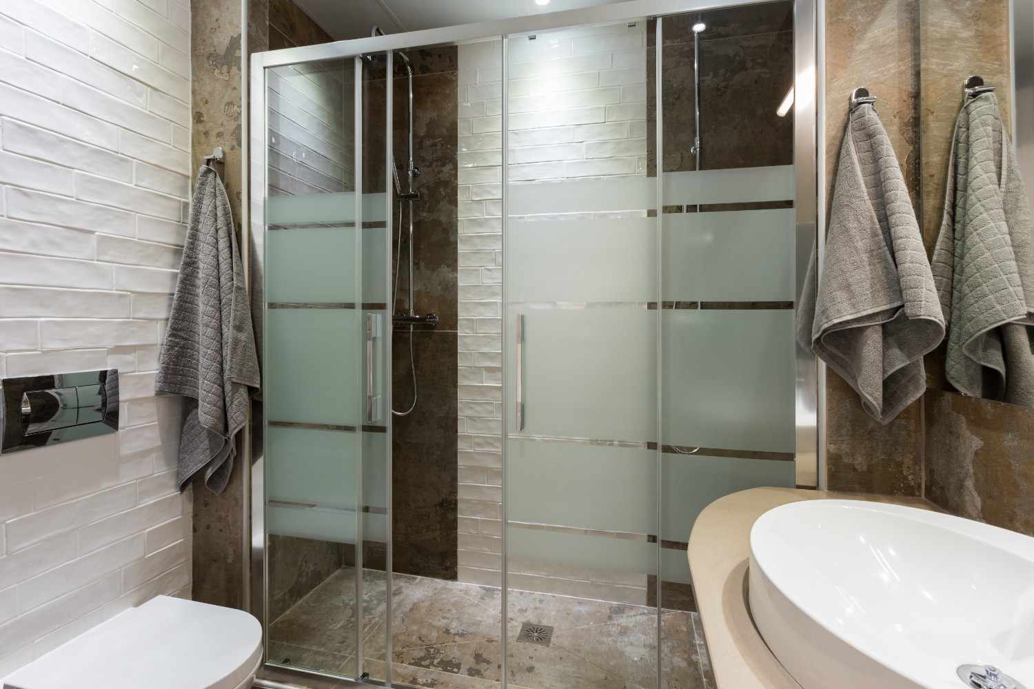 shower-glass-partiition-work-kochi