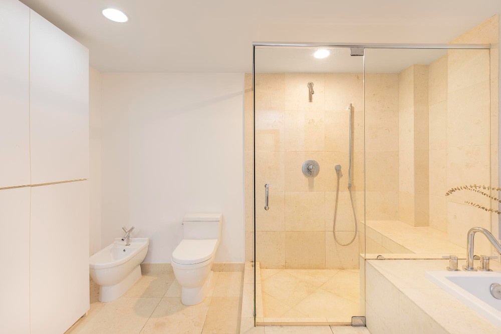 shower-glass-partition-work-kochi