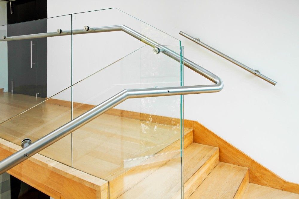 stair-glass-handrail-works-in-kerala