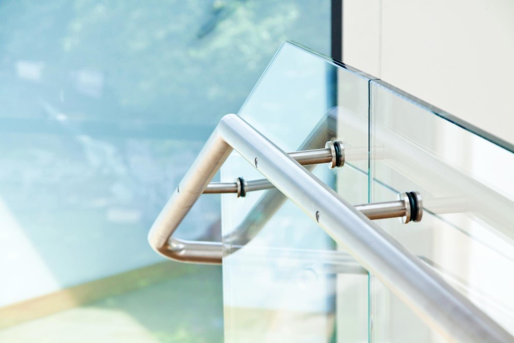 stair-glass-handrail-works-in-kochi