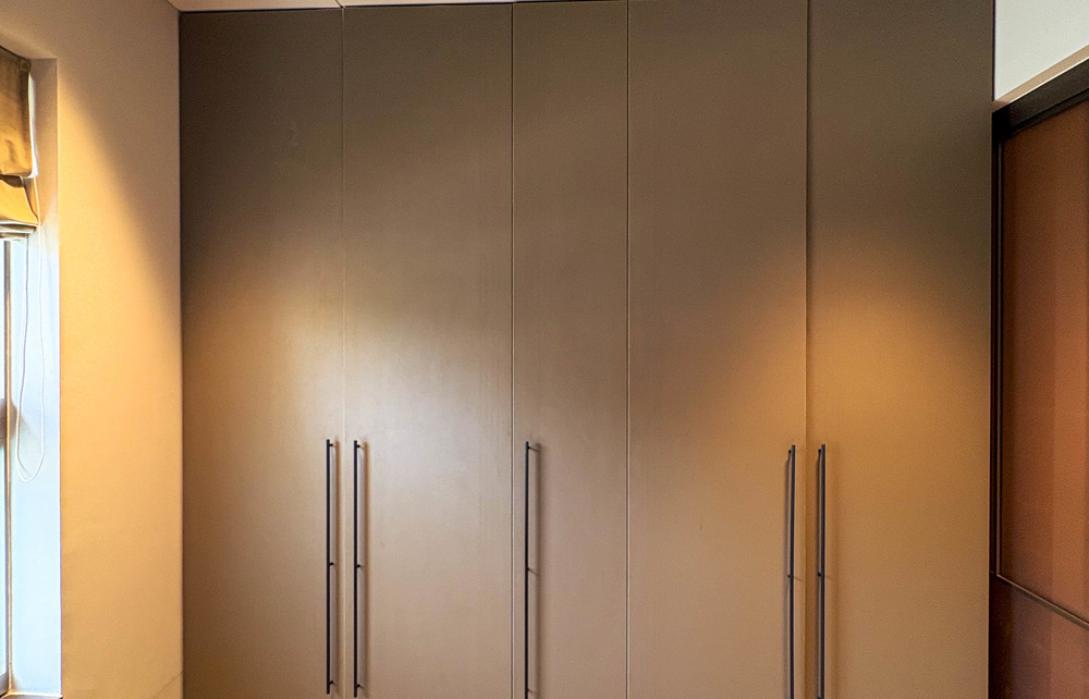 thrissur-glass-wardrobe-designers