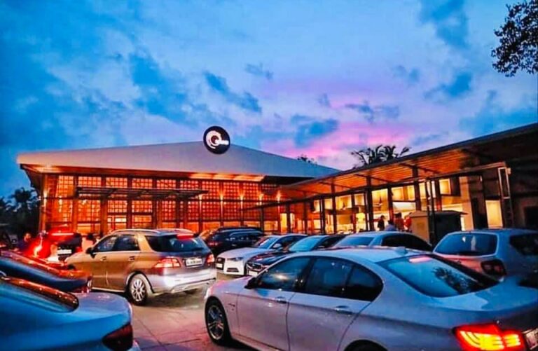 Round Hotel Thrissur