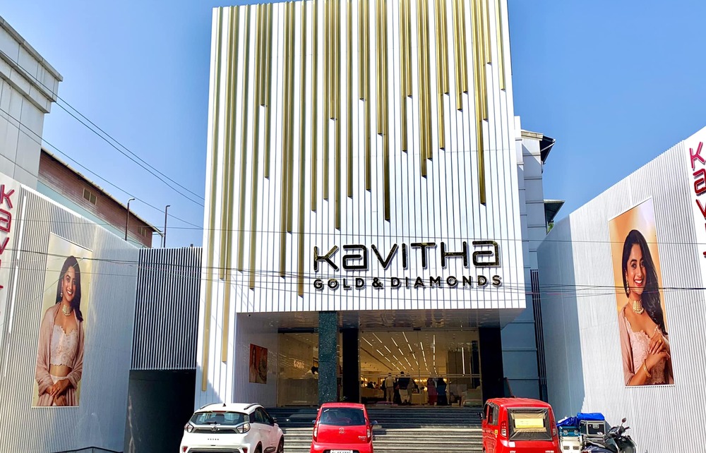 ACP cladding works Kerala for modern commercial building exterior